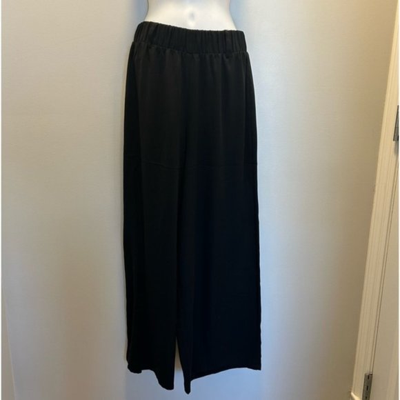 Forever 21 wide leg pant with elastic waist and belt loops cropped - Picture 1 of 10